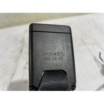 Recambio de enganche cinturon trasero derecho para opel corsa f edition referencia OEM IAM 6403047ETD  
