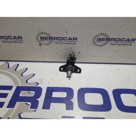 Recambio de bombin porton trasero para opel zafira a 2.0 dti referencia OEM IAM 5133566  