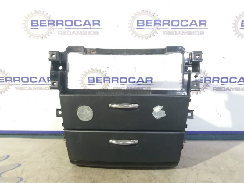 Recambio de cenicero para kia sorento 2.5 crdi referencia OEM IAM 845703E00  