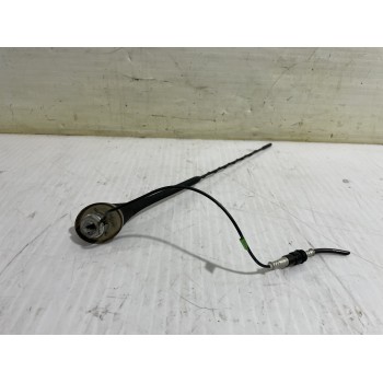 Recambio de antena para fiat 500 cabrio (150) aniversario referencia OEM IAM 51789234  