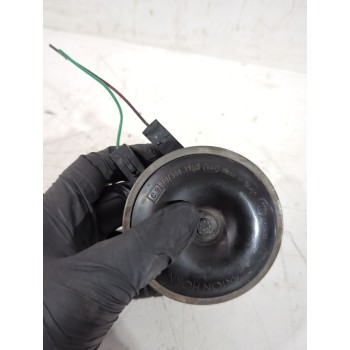 Recambio de claxon para nissan juke (f15) 1.5 dci referencia OEM IAM 256101KA0A/703881163  