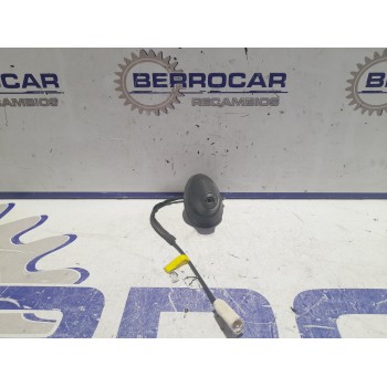 Recambio de base de antena para peugeot 301 referencia OEM IAM 9674768960  