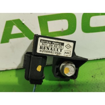 Recambio de sensor para renault megane ii classic berlina 1.5 dci diesel referencia OEM IAM 8200682396  