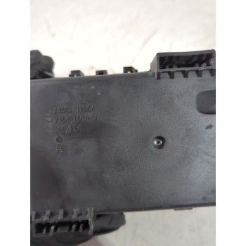 Recambio de caja reles / fusibles para nissan juke (f15) 1.5 dci referencia OEM IAM 243821kn0a  