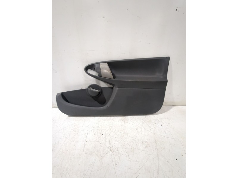 Recambio de guarnecido puerta delantera derecha para peugeot 107 (pm_, pn_) 1.4 hdi referencia OEM IAM 676110H020  