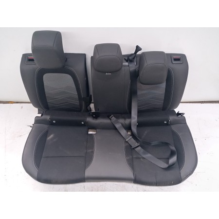 Recambio de asientos traseros para jeep avenger altitude referencia OEM IAM 6000633510  