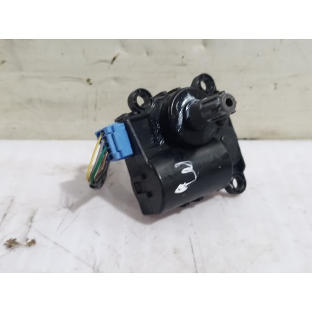 Recambio de motor apertura trampilla para hyundai ix35 (lm, el, elh) 2.0 crdi 4wd referencia OEM IAM D332JY9AA04  