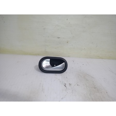 Recambio de maneta interior delantera izquierda para renault scenic ii authentique referencia OEM IAM 8200028487  