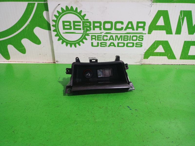 Recambio de cenicero para fiat bravo (198) 1.9 dynamic multijet referencia OEM IAM 735431190  