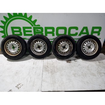 JUEGO LLANTAS 15570R13 