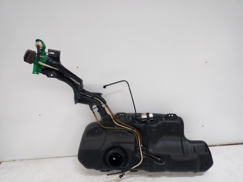 Recambio de deposito combustible para seat ibiza (6k1) stella referencia OEM IAM 6K0201085  