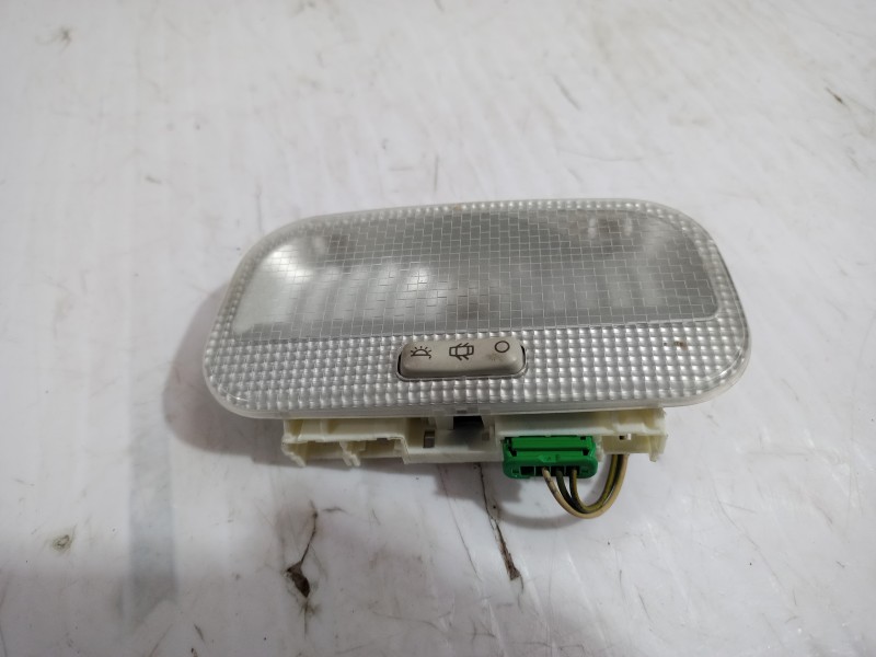 Recambio de luz interior para peugeot 308 sw envy referencia OEM IAM 9652262180  