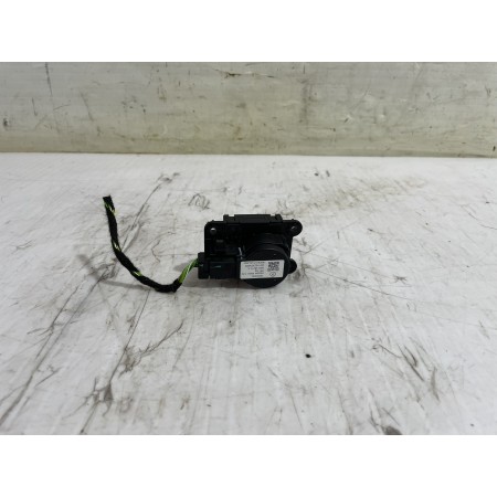 Recambio de motor apertura trampilla para opel corsa f edition referencia OEM IAM HAD36011A  