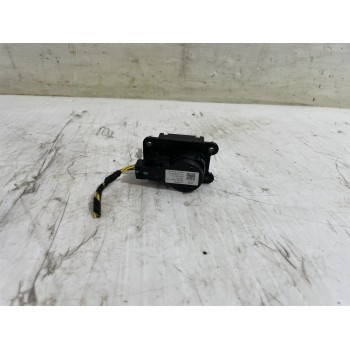 Recambio de motor apertura trampilla para opel corsa f edition referencia OEM IAM HAD36011A  