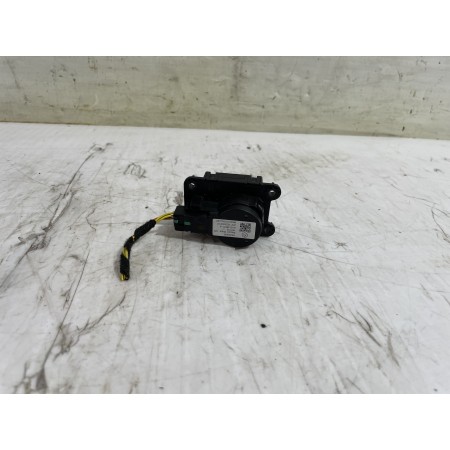 Recambio de motor apertura trampilla para opel corsa f edition referencia OEM IAM HAD36011A  