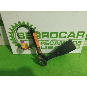 Recambio de enganche cinturon trasero derecho para opel vectra c berlina essentia referencia OEM IAM 24463290F  