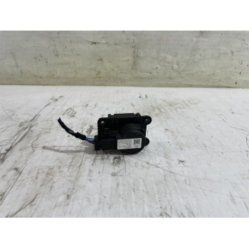 Recambio de motor apertura trampilla para opel corsa f edition referencia OEM IAM HAD36011A  