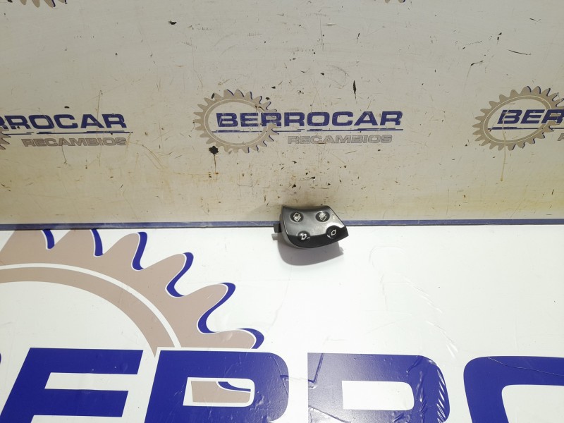 Recambio de mando volante para mercedes-benz clase c (w203) berlina 2.2 cdi cat referencia OEM IAM A2038216151  