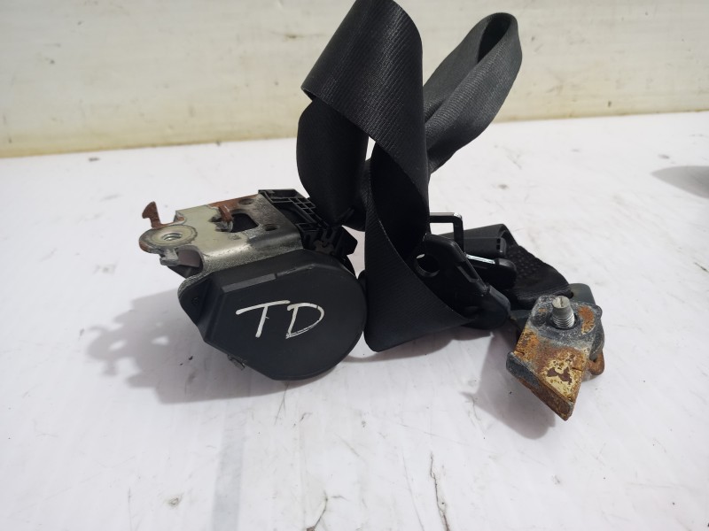 Recambio de cinturon seguridad trasero derecho para peugeot 308 sw envy referencia OEM IAM 8975T8  