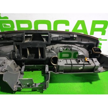 Recambio de salpicadero para nissan micra (k11) básico referencia OEM IAM 68213AX710  