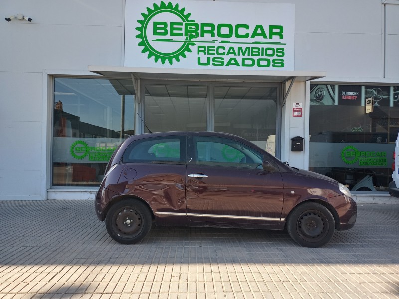 LANCIA YPSILON (101)