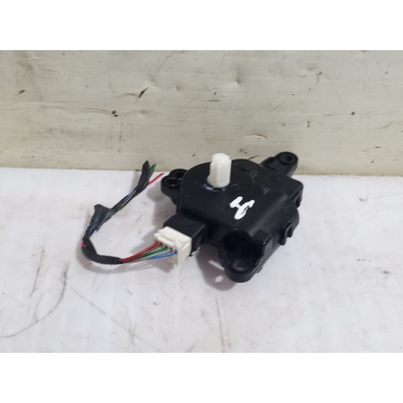 Recambio de motor apertura trampilla para hyundai ix35 (lm, el, elh) 2.0 crdi 4wd referencia OEM IAM D266NE9AA01  