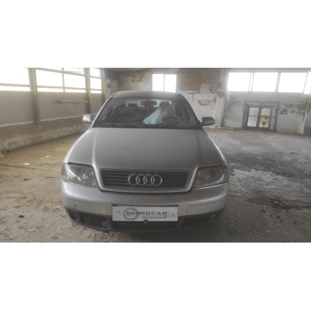 audi a6 berlina (4b2) del año 2000