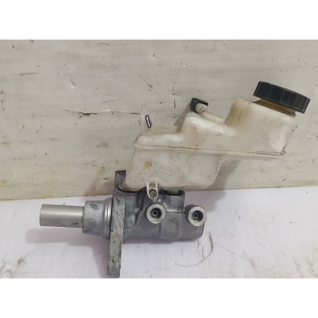 Recambio de bomba freno para toyota yaris active referencia OEM IAM 03350887761  