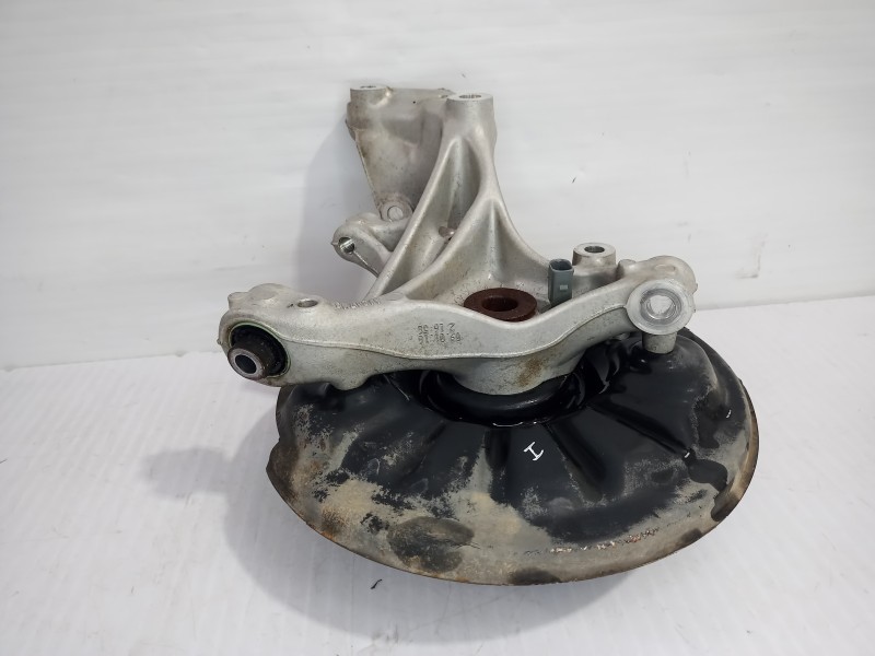 Recambio de mangueta trasera izquierda para volkswagen touran (5t1) advance bmt referencia OEM IAM 5Q0407253A  