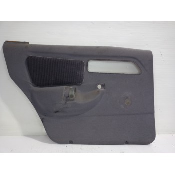 Recambio de guarnecido puerta trasera izquierda para ford sierra berlina brillant referencia OEM IAM 1666695  