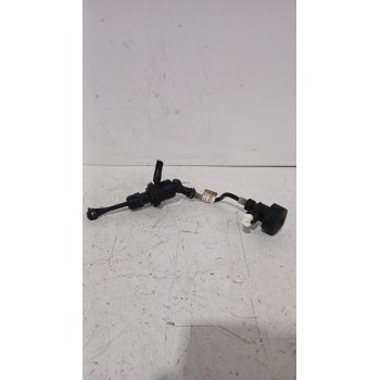 Recambio de bombin embrague para nissan juke (f15) 1.5 dci referencia OEM IAM 306101KB0B  