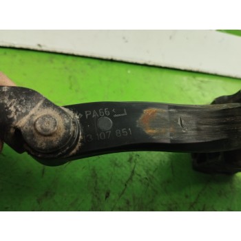 Recambio de retenedor puerta para opel astra h berlina essentia referencia OEM IAM 13107851  