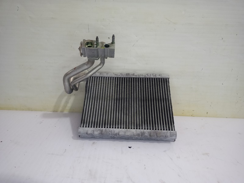 Recambio de evaporador aire acondicionado para jeep avenger altitude referencia OEM IAM J2842R1234YF  