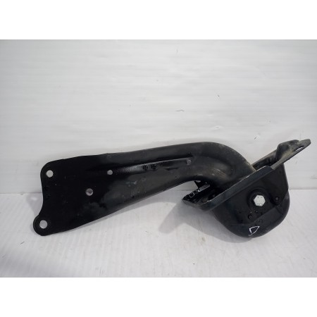 Recambio de brazo suspension superior trasero izquierdo para volkswagen touran (5t1) advance bmt referencia OEM IAM 5Q0505225C  