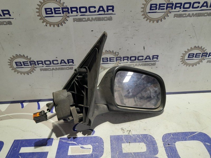 Recambio de retrovisor derecho para citroën xsara berlina referencia OEM IAM 964533397  