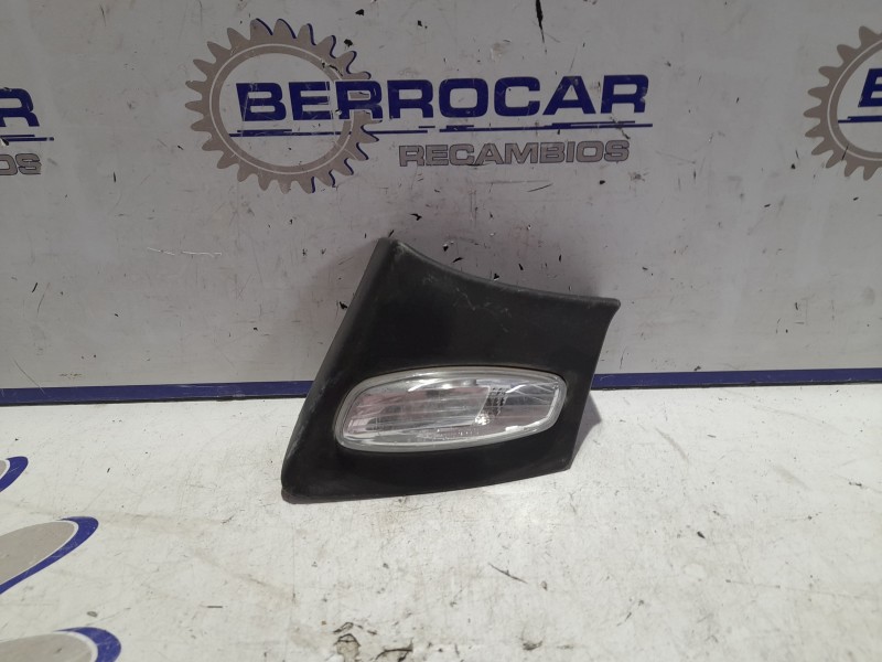 Recambio de piloto lateral izquierdo para peugeot 207 referencia OEM IAM 96801950  