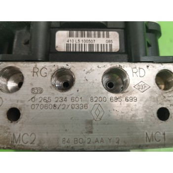 Recambio de abs para renault megane ii classic berlina 1.5 dci diesel referencia OEM IAM 8200685699  