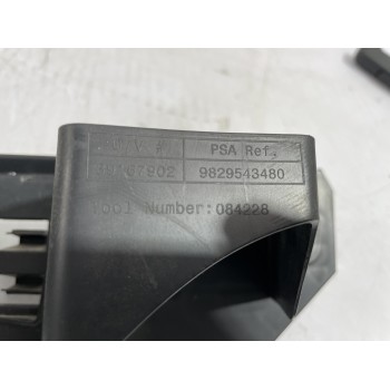 Recambio de soporte paragolpes trasero para opel corsa f edition referencia OEM IAM 9829543480  