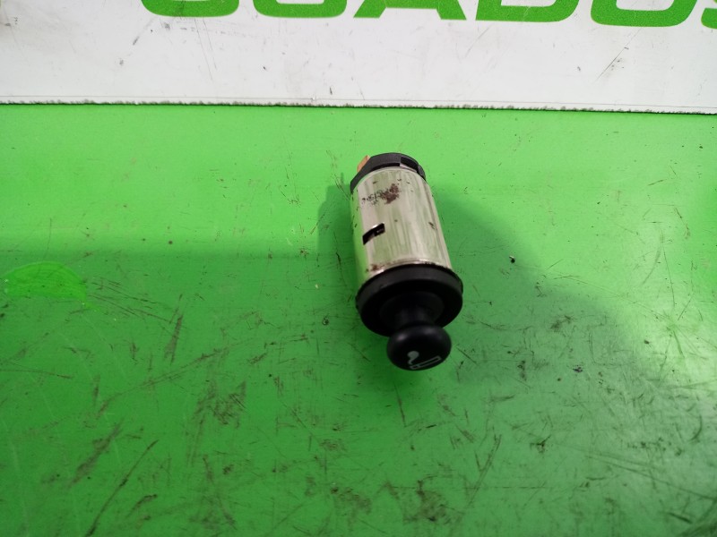 Recambio de mechero para ford transit connect (tc7) 1.8 tdci cat referencia OEM IAM 9T1Z15055A  