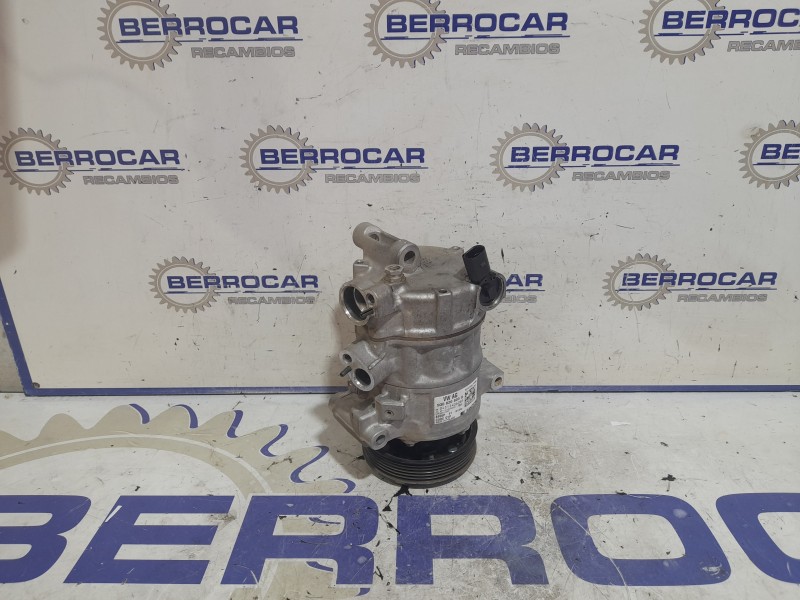 Recambio de compresor aire acondicionado para volkswagen caddy furgón/kombi 2.0 tdi referencia OEM IAM 5Q0820803Q  