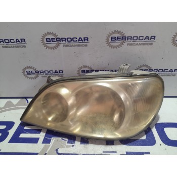 Recambio de faro derecho para kia carnival ii referencia OEM IAM OK53A51020  