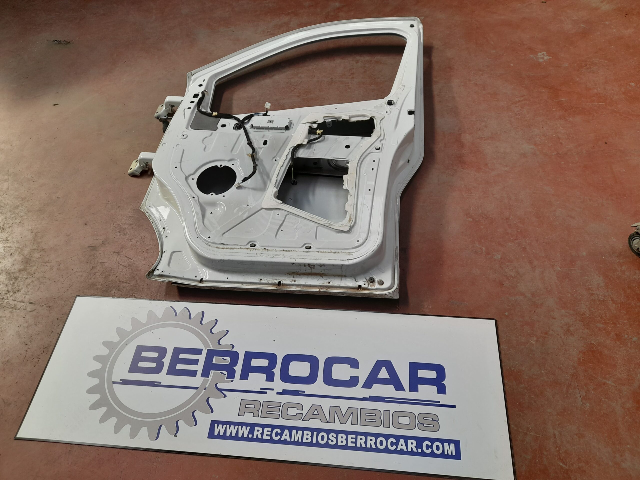 puerta_delantera_derecha_opel_vivaro_b_kasten_combi