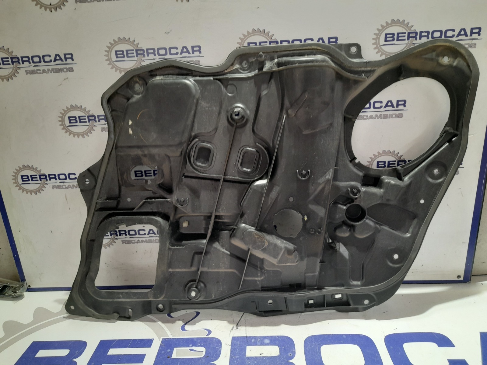 elevalunas_delantero_izquierdo_bp4k5997x_mazda_3_berlina_bk_1_6_16v_cat