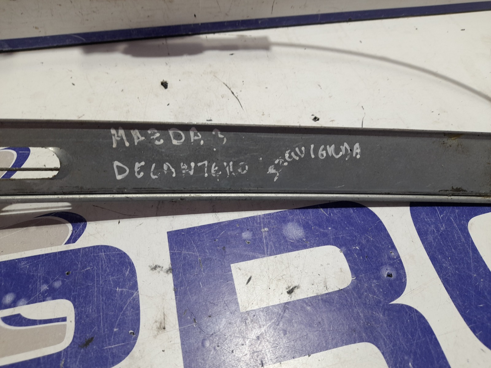 elevalunas_delantero_izquierdo_bp4k_59_590_mazda_3_berlina_bk_1_6_16v_cat