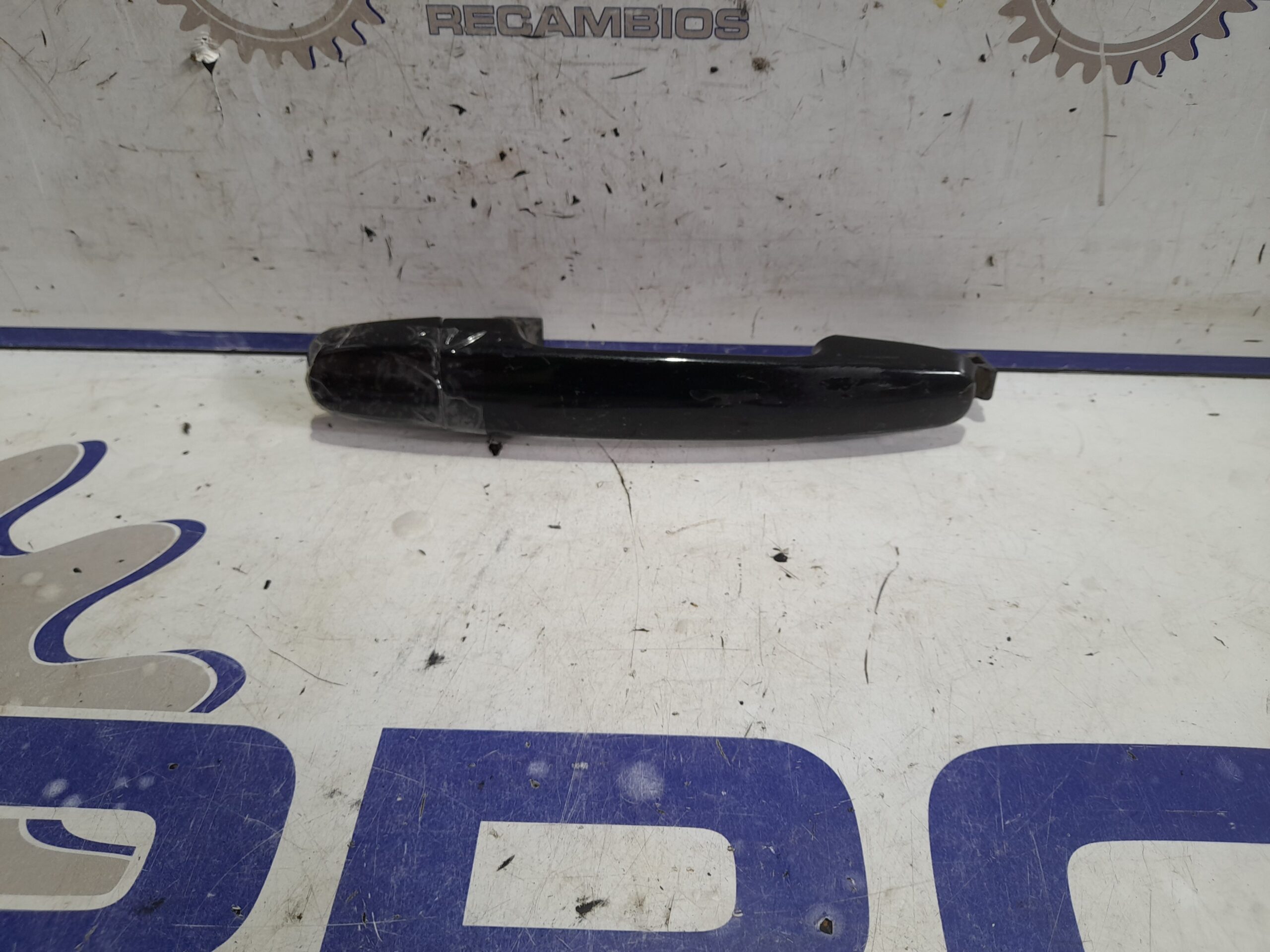 maneta_exterior_trasera_izquierda_6920405030_toyota_avensis_berlina_t25_1_8_16v_cat