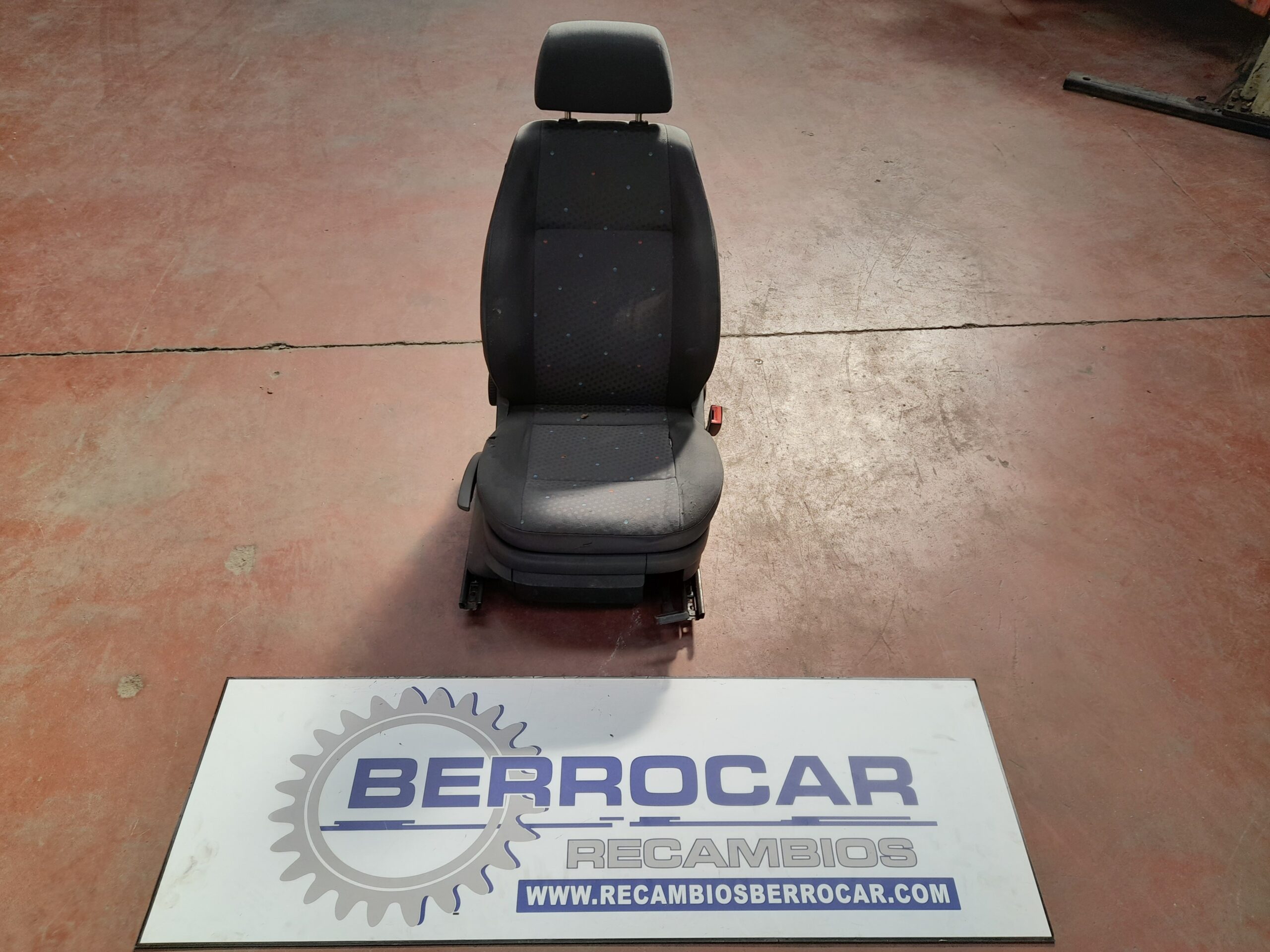 asiento_delantero_derecho_6q4881106cj_volkswagen_polo_9n1_1_2