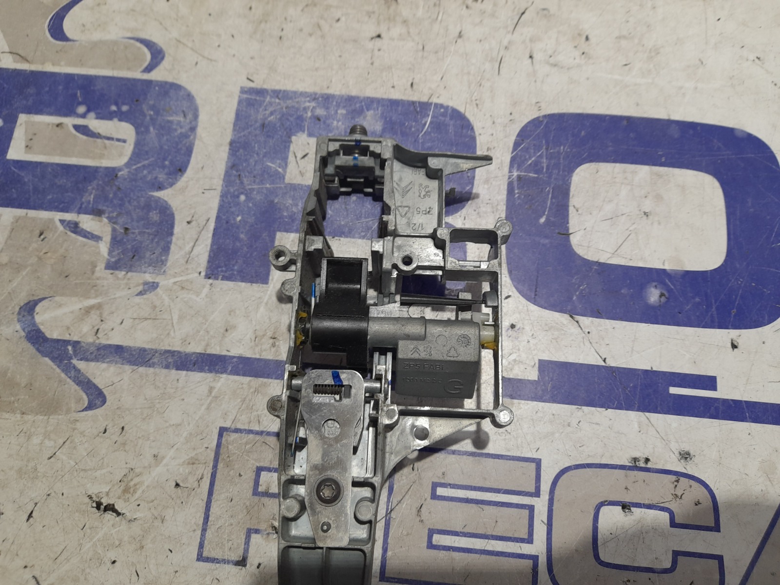 maneta_exterior_trasera_izquierda_9109_58_citr_n_c5_berlina_1_6_16v_hdi_fap