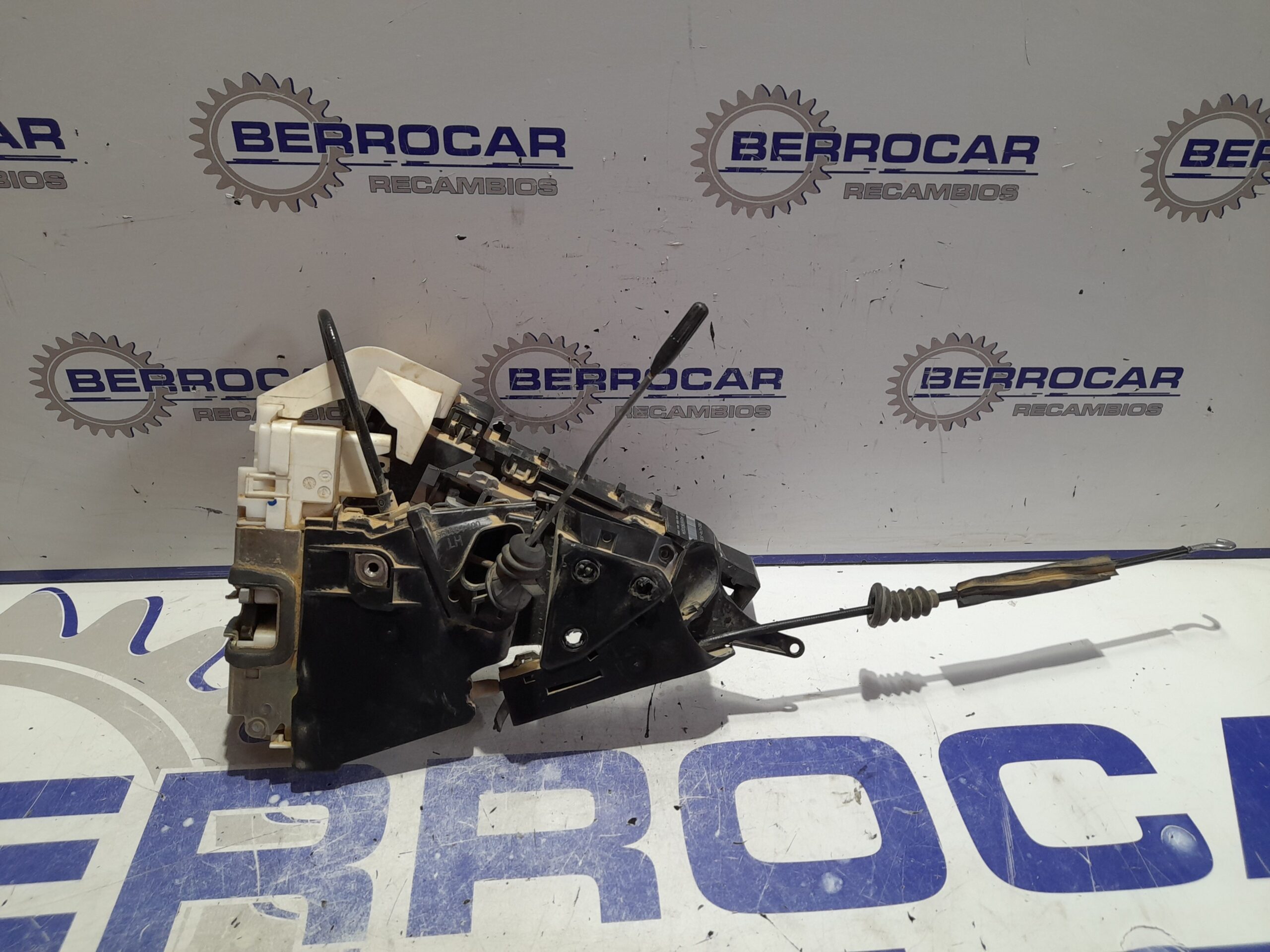 cerradura_puerta_trasera_izquierda_169730213509_mercedes_benz_clase_a_w169_1_7_cat