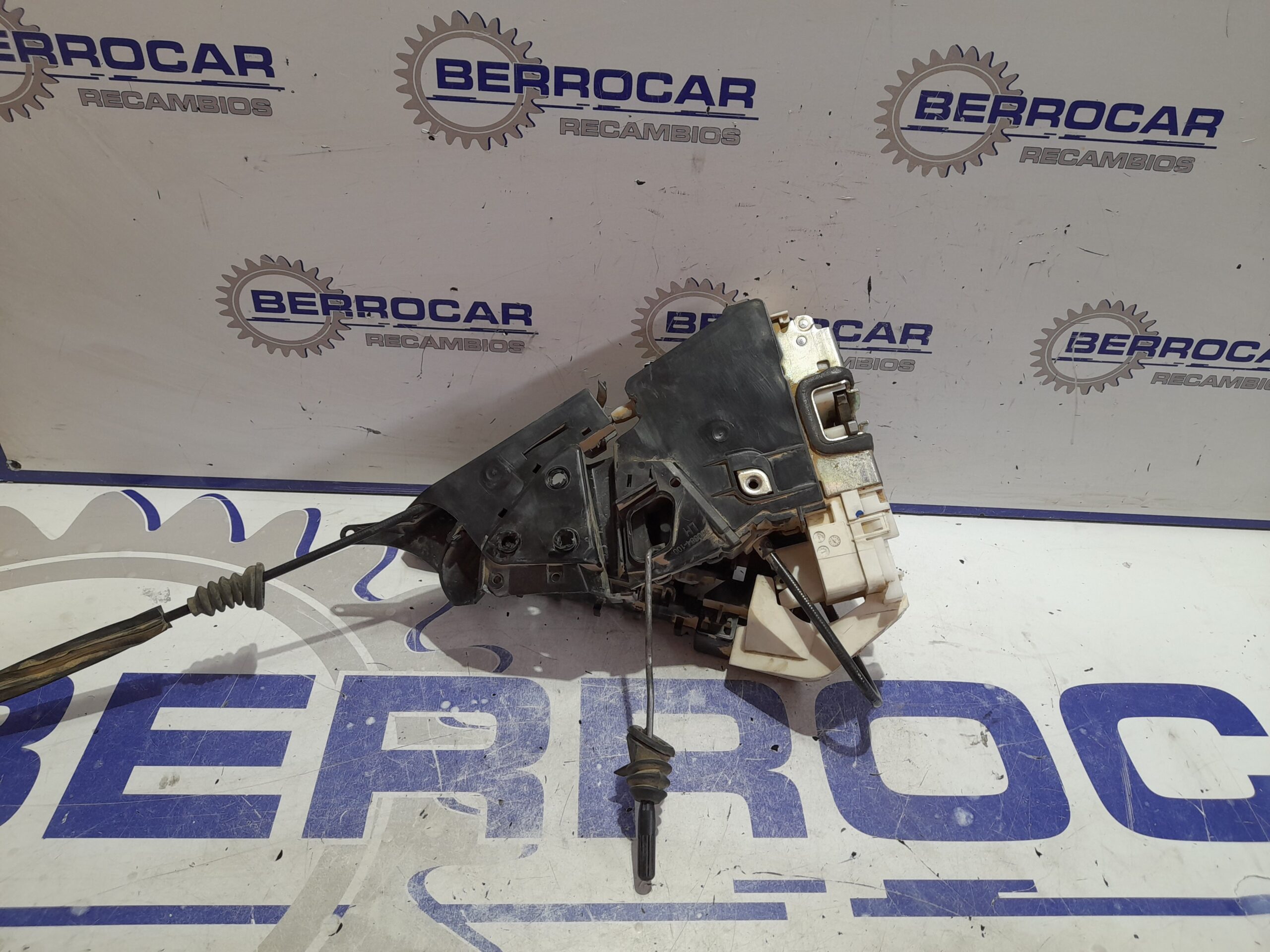 cerradura_puerta_trasera_izquierda_169730213509_mercedes_benz_clase_a_w169_1_7_cat