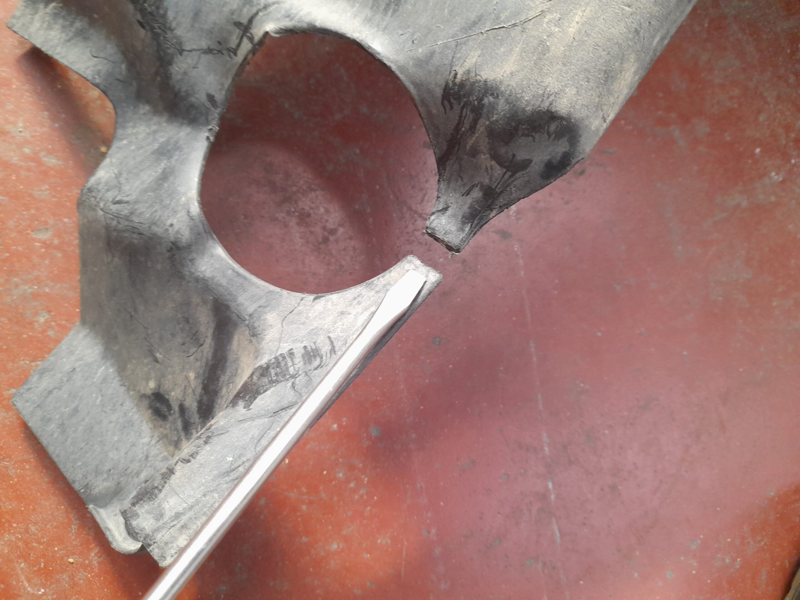 paso_rueda_delantero_1696903730_mercedes_benz_clase_a_w169_1_7_cat